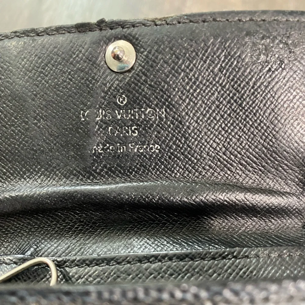 LOUIS VUITTON LV Damier Graphite 6 Key Holder